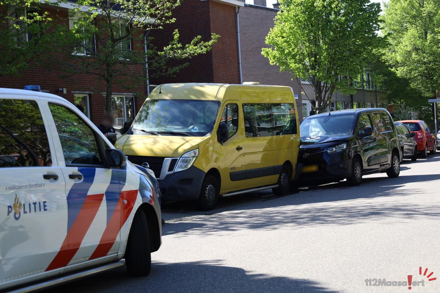Meerdere auto’s betrokken bij botsing op Haydnlaan in Maassluis