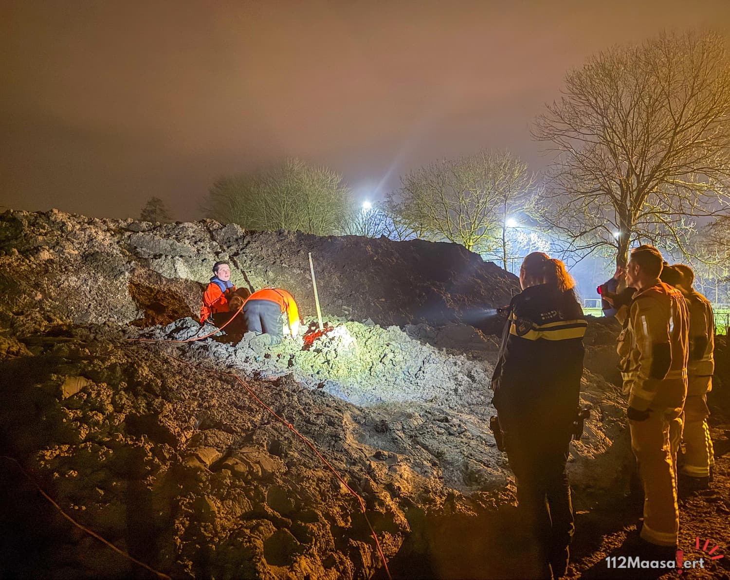 Kind gered uit drijfzand in Maasland: Brandweer slaagt na moeizame reddingsactie