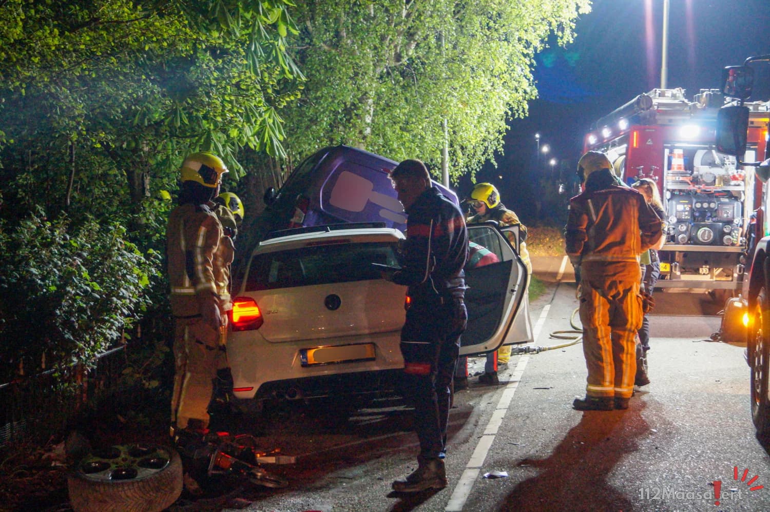 Zwaargewonde bij ernstig ongeval op de Korte Kruisweg in Maasdijk