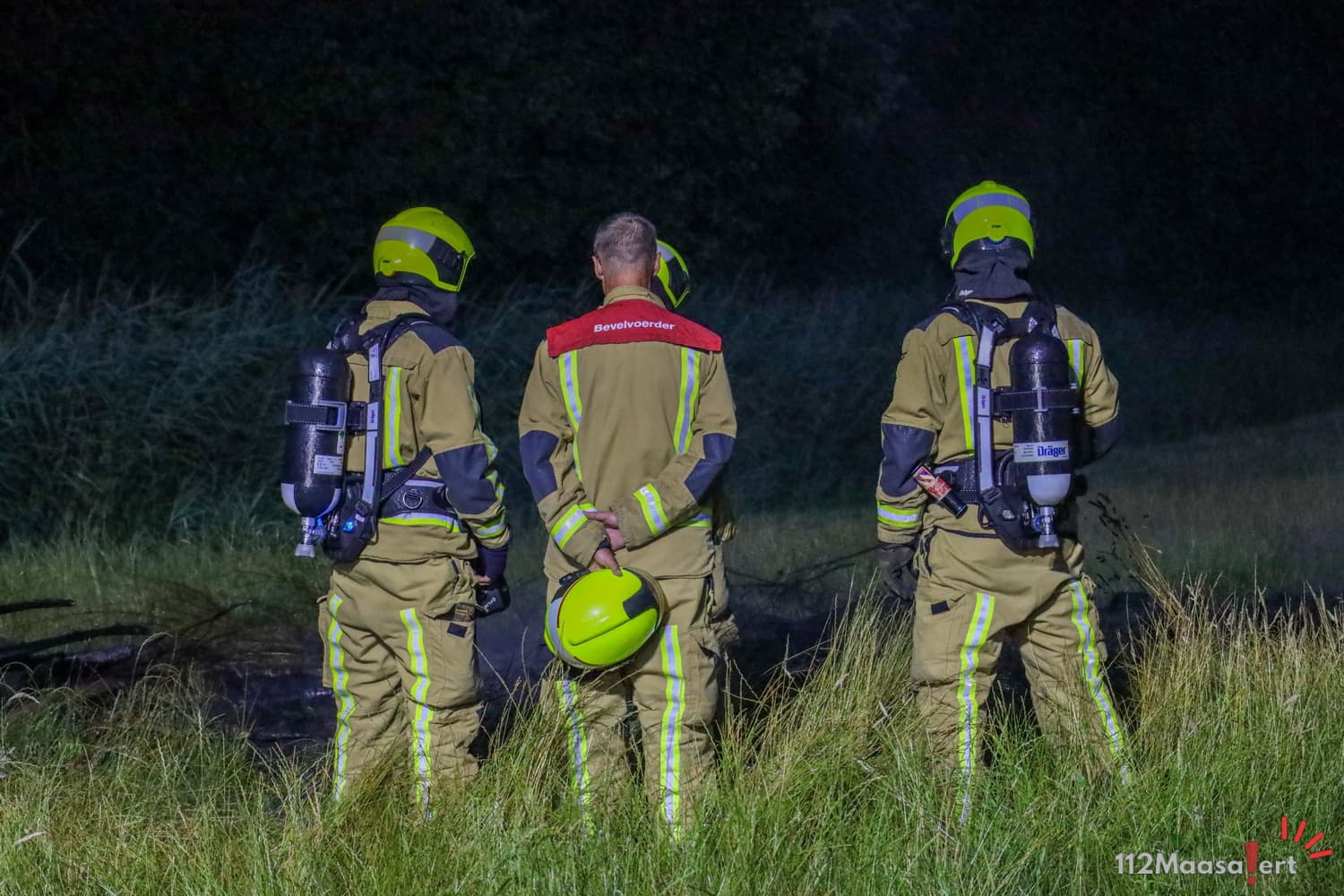 Brandweer rukt met spoed uit voor smeulende hoop groenafval op Doelpad