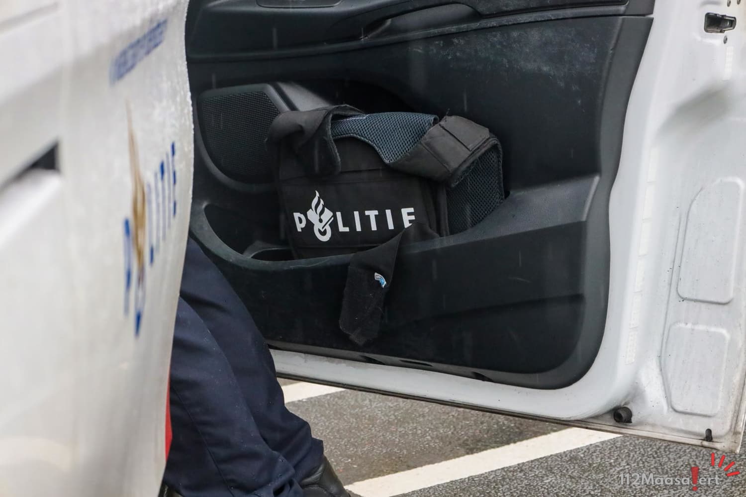 Politie zoekt twee verdachten na overval op juwelier in Vlaardingen
