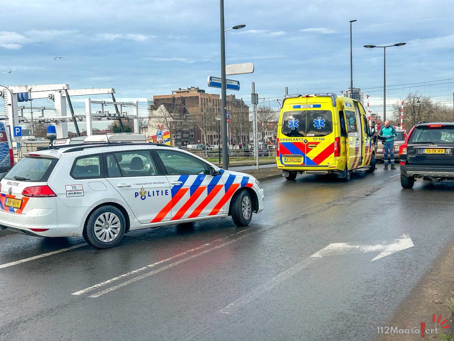 Frontale botsing op Vulcaanweg in Vlaardingen