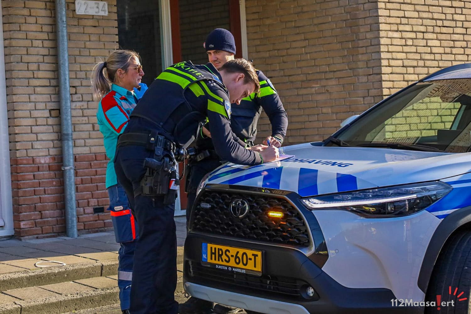 Ongeval tussen scooter en fietser op Wagenstraat in Maassluis