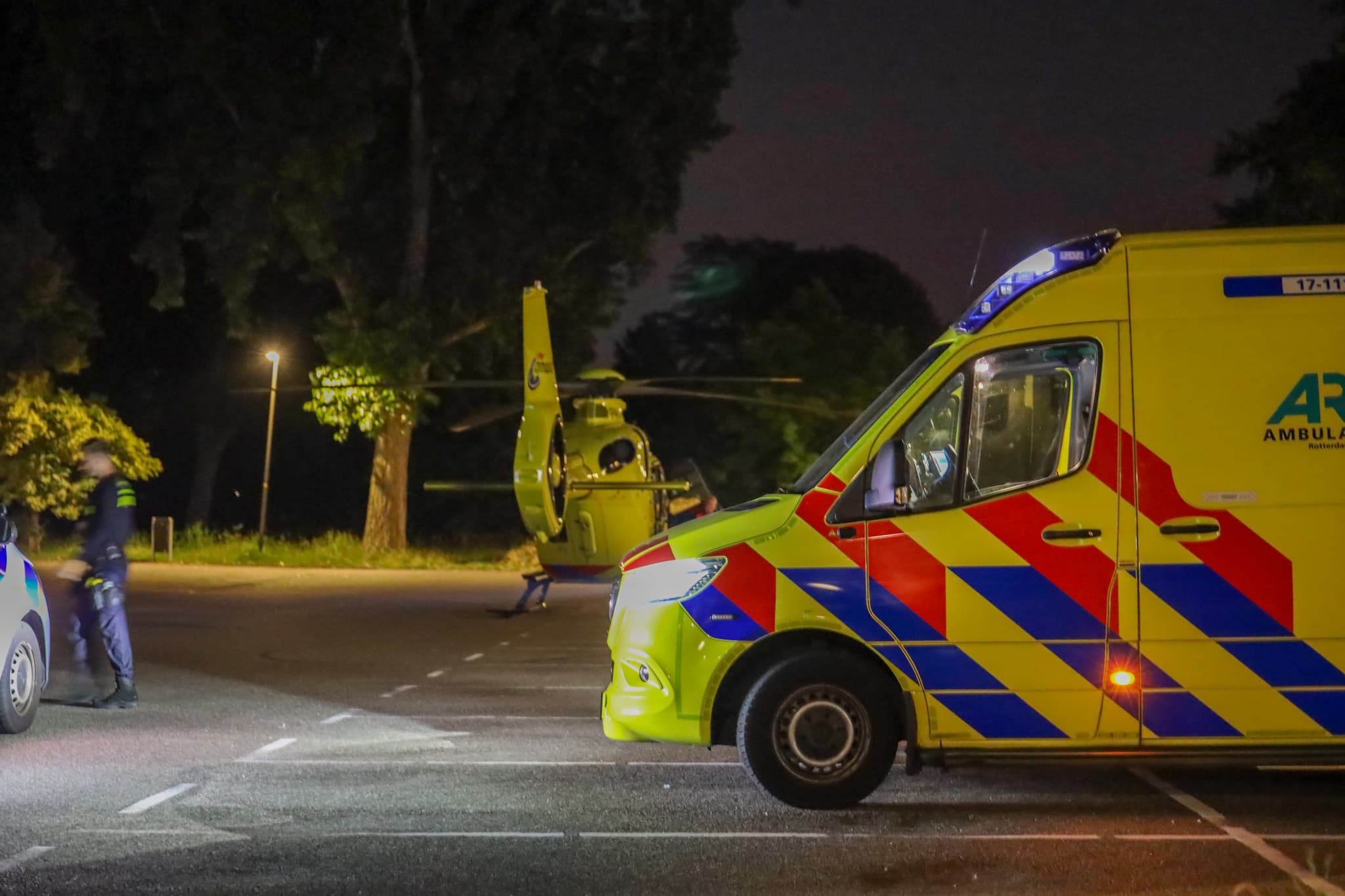 Traumahelikopter ingezet na ernstige tewaterraking aan de Westgaag in Maasland