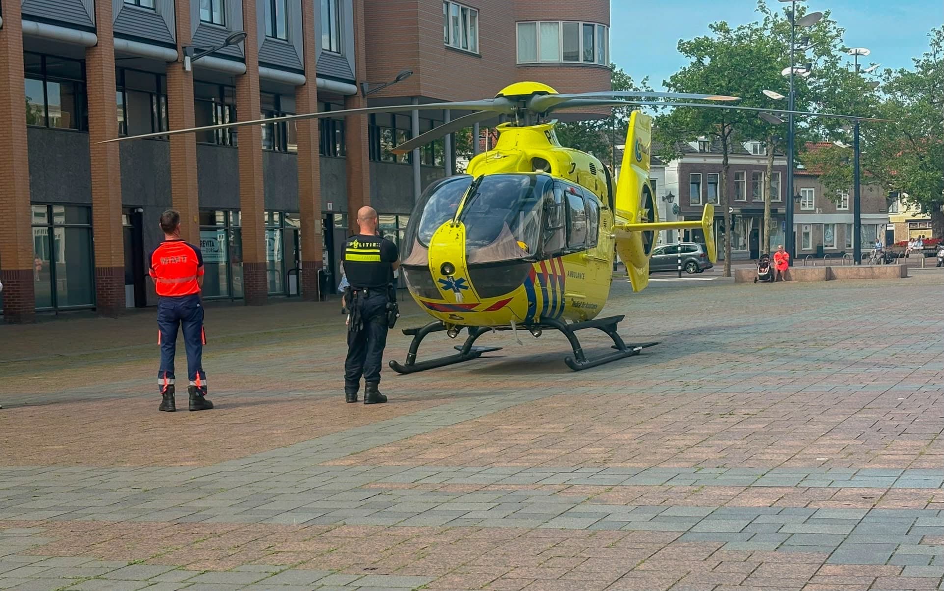 Traumahelikopter ingezet bij medische noodsituatie in Schiedam