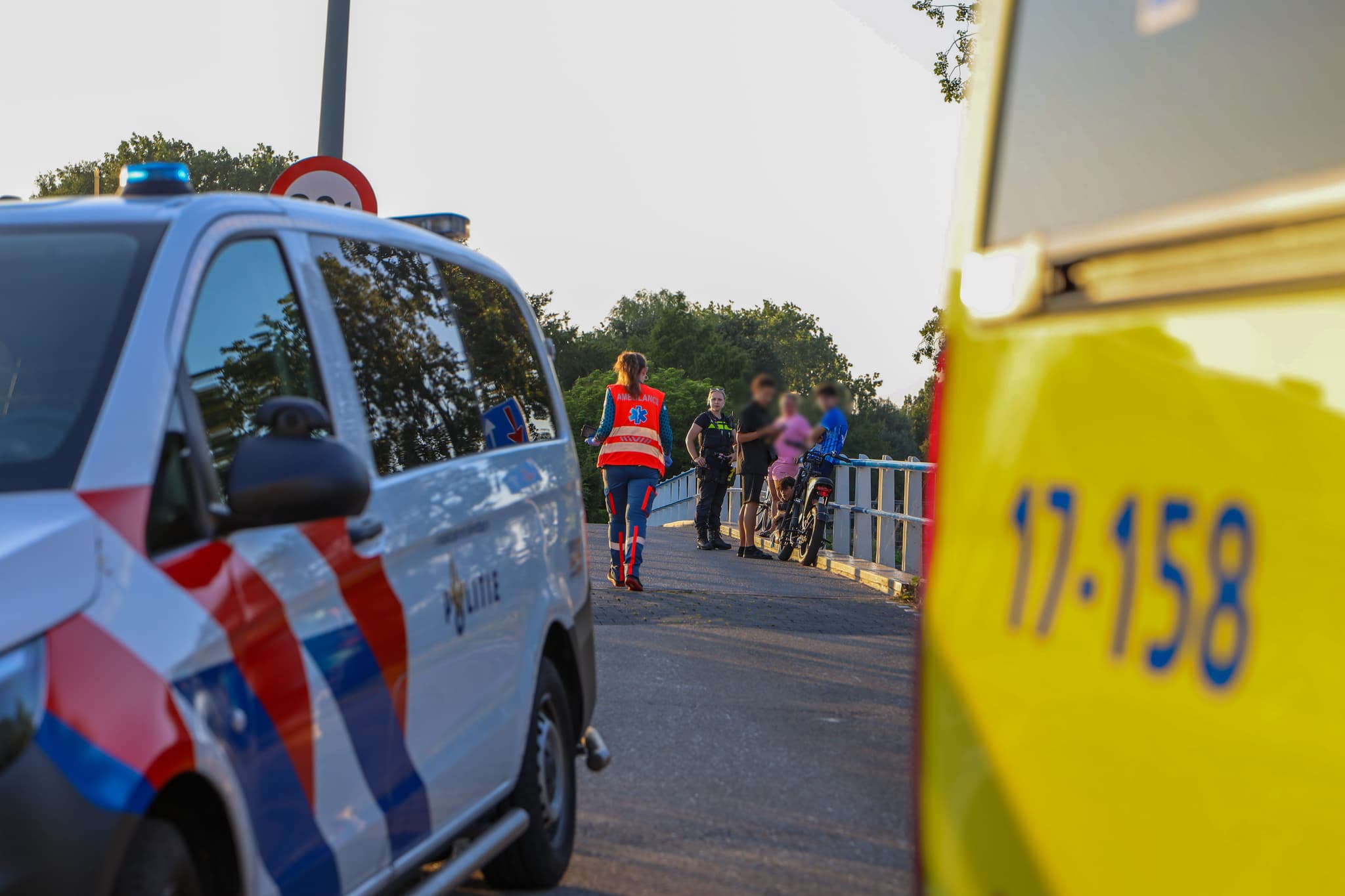 Man schopt jongeman van fatbike aan Zuidbuurt in Maassluis en slaat op de vlucht
