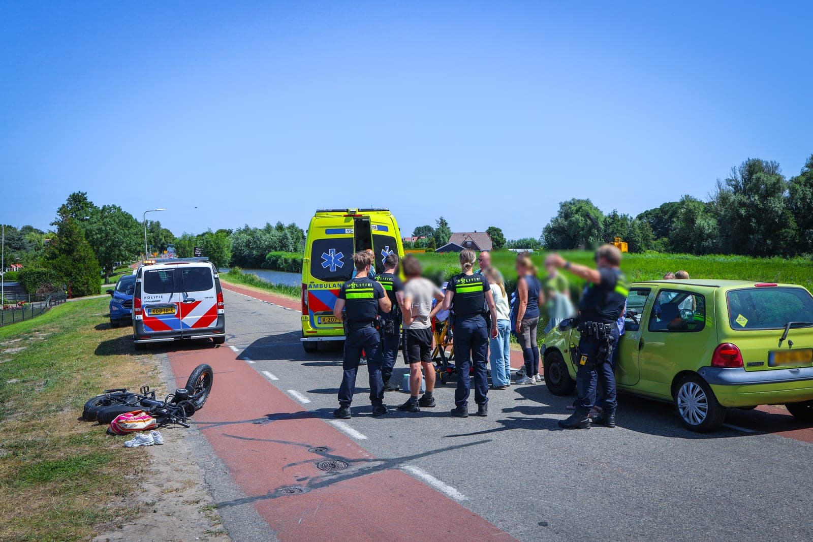 Fatbiker gewond na aanrijding met auto op de Westgaag in Maasland
