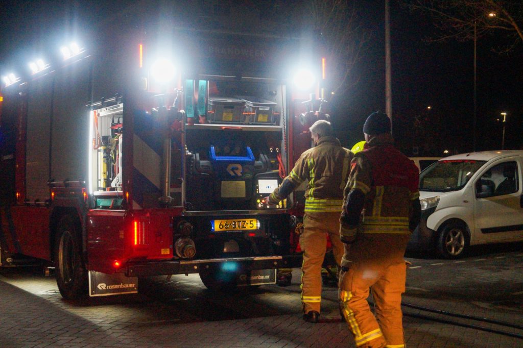 Woning zwaar beschadigd na explosie in flatgebouw Maassluis