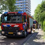 Woningbrand op Jongkindstraat in Maassluis: bewoner buiten bewustzijn uit woning gehaald