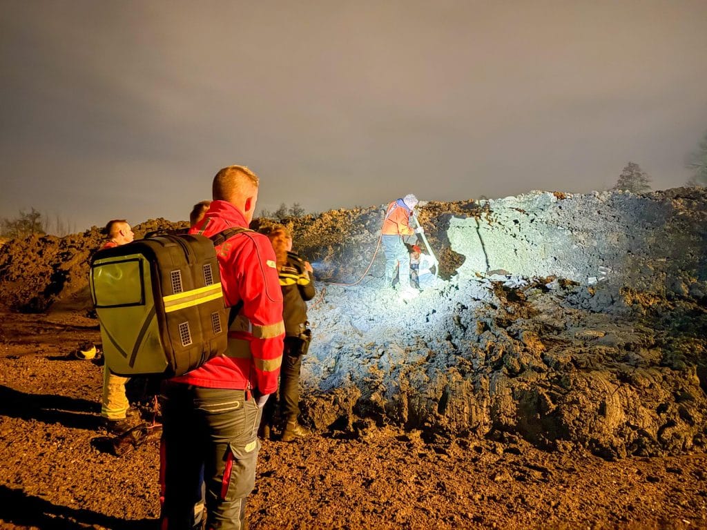 Kind gered uit drijfzand in Maasland: Brandweer slaagt na moeizame reddingsactie