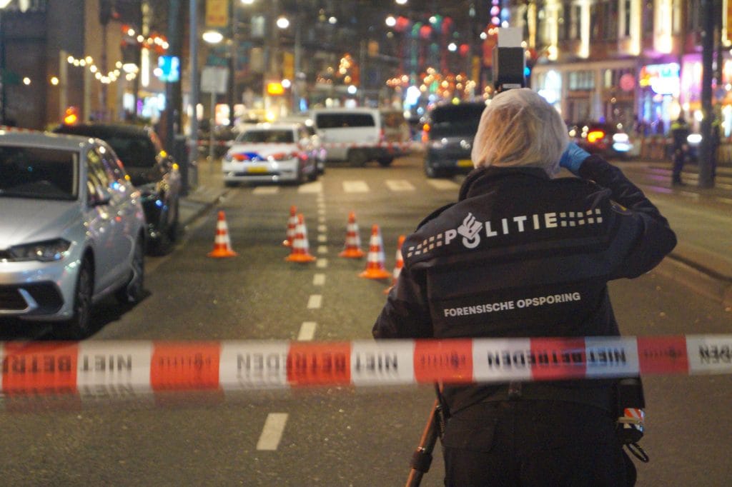 Schietpartij Tiendplein Rotterdam: Man gewond
