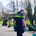 Ongeval tussen fietser en scooterrijder op de Zuidbuurt in Maassluis