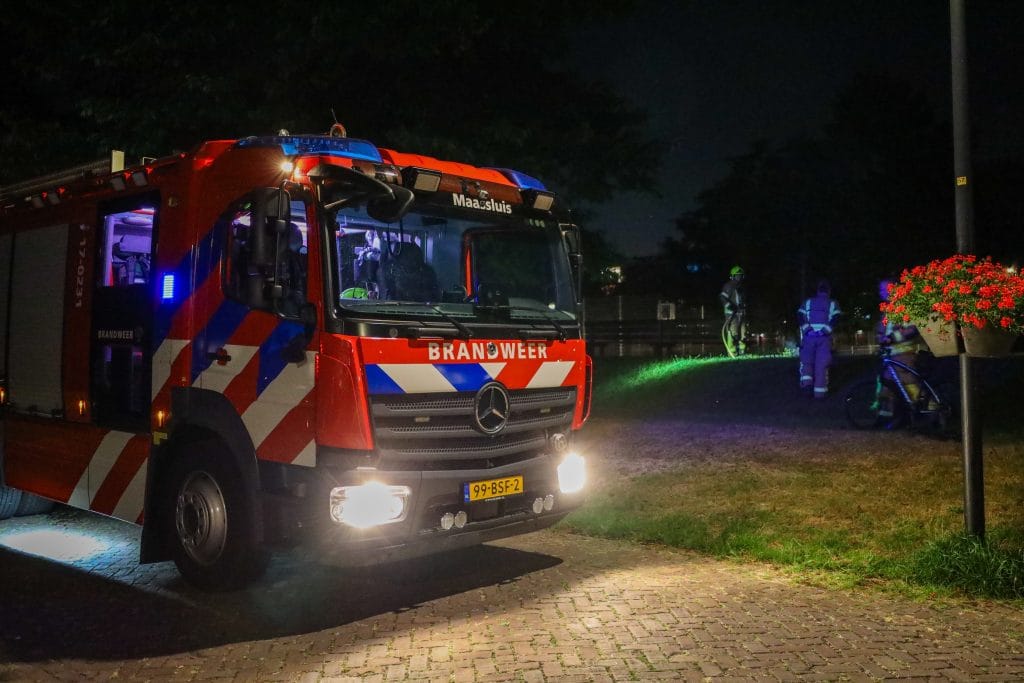 Kleine buitenbrand in Oleanderpark Maassluis vermoedelijk aangestoken