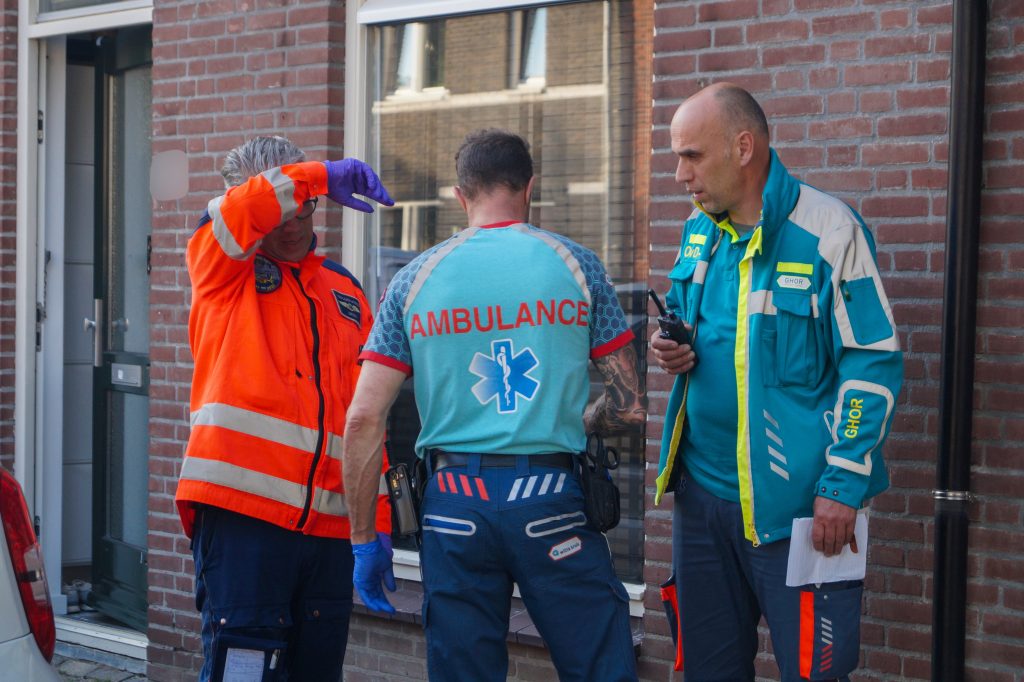 Kinderen en man lopen brandwonden op bij bbq in Maassluis